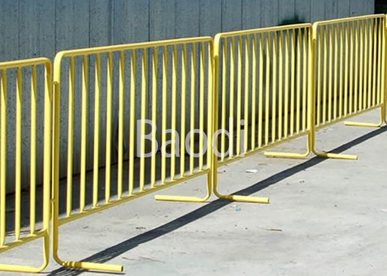 Cerca temporal cubierta vinilo amarillo de la malla para el acontecimiento deportivo instalada fácilmente
