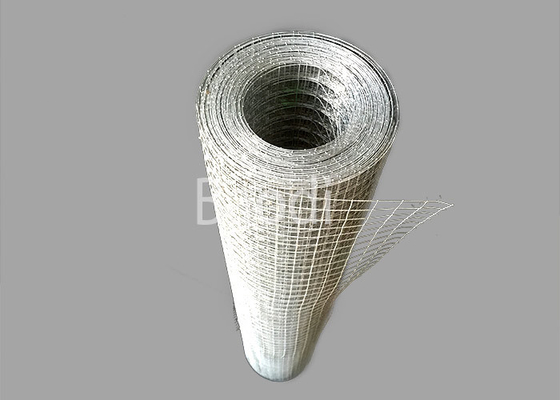 Longitud soldada con autógena galvanizada sumergida caliente el 1m de Rolls los 30m de la tela de malla de alambre alto