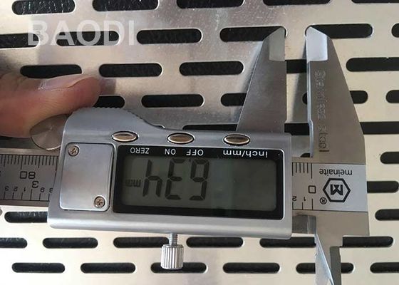 La perforación ranurada agujerea 0.5m m que 0.8m m perforaron a Mesh Filter Mining Screen de aluminio