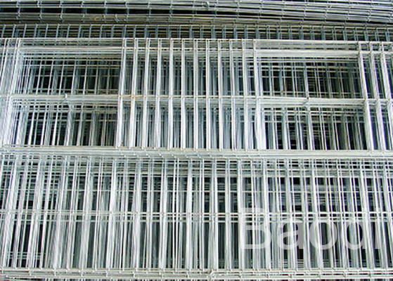 Los paneles de malla de alambre galvanizados sumergidos calientes soldaron con autógena la estructura para construir/que cultivaba un huerto