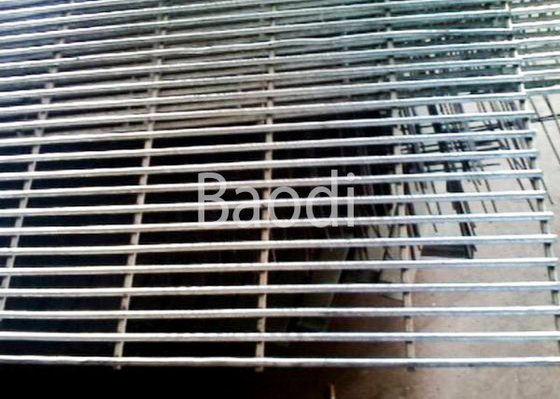 Los paneles antis revestidos de la cerca de la subida del vinilo de la prisión, cercado de alta seguridad de 358 alambres
