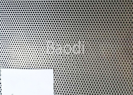 SS316 hoja de acero perforada durable 2000 x 1000 x 1.5m m para los filtros químicos