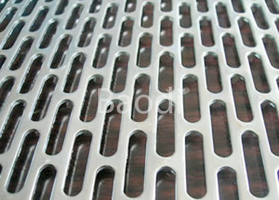 El agujero ranurado galvanizó la hoja de acero perforada para la arquitectura el 1.5m X 3M