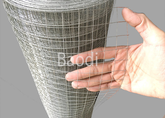 Longitud soldada con autógena galvanizada sumergida caliente el 1m de Rolls los 30m de la tela de malla de alambre alto