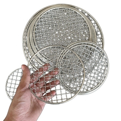 Reja de alambre de barbacoa portátil no adhesiva para pollo asado Material metálico Muestra disponible libremente