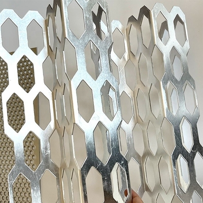 Material de filtro Diseños de paneles versátiles de metal personalizado Perf para cualquier arquitectura y aplicación industrial 0,5-3,0 m
