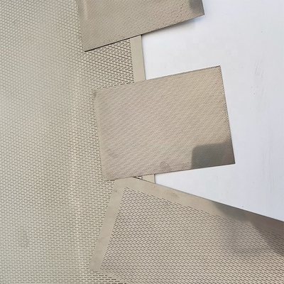 316 Calidad de acero Ventilación Perforación de pantallas metálicas Placas perforadas de chapa para paneles de revestimiento Muestra con ranuras