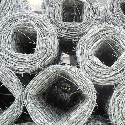 1.6mm Diámetro de alambre Seguridad de alambre de púas galvanizado Cercas duraderas para protección máxima